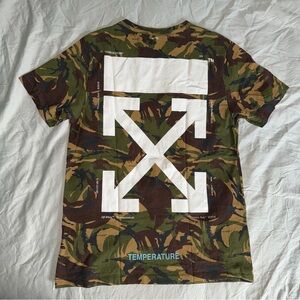 Off-White T-shirt size M